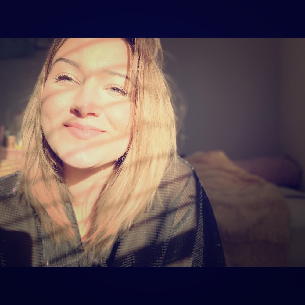Meet your Posher, Alaina